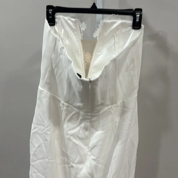 SAU LEE Florence Dress in White - Picture 8 of 16